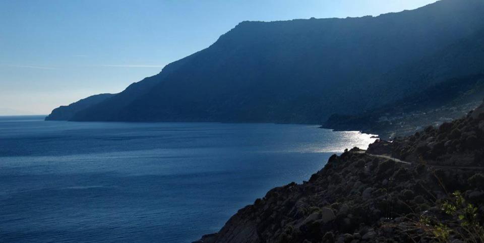 Ικαριων Γη Villa Manganitis ภายนอก รูปภาพ